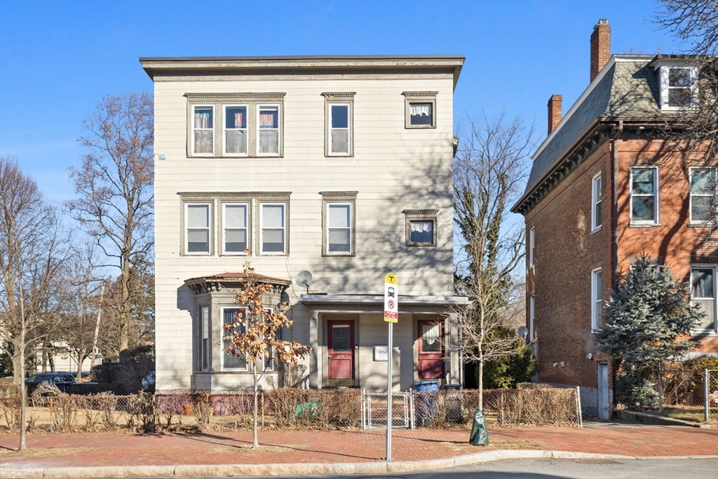 427-429 Broadway