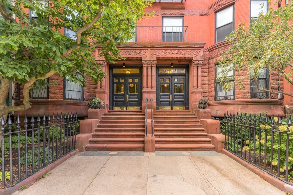 293 Commonwealth Ave. # 1F