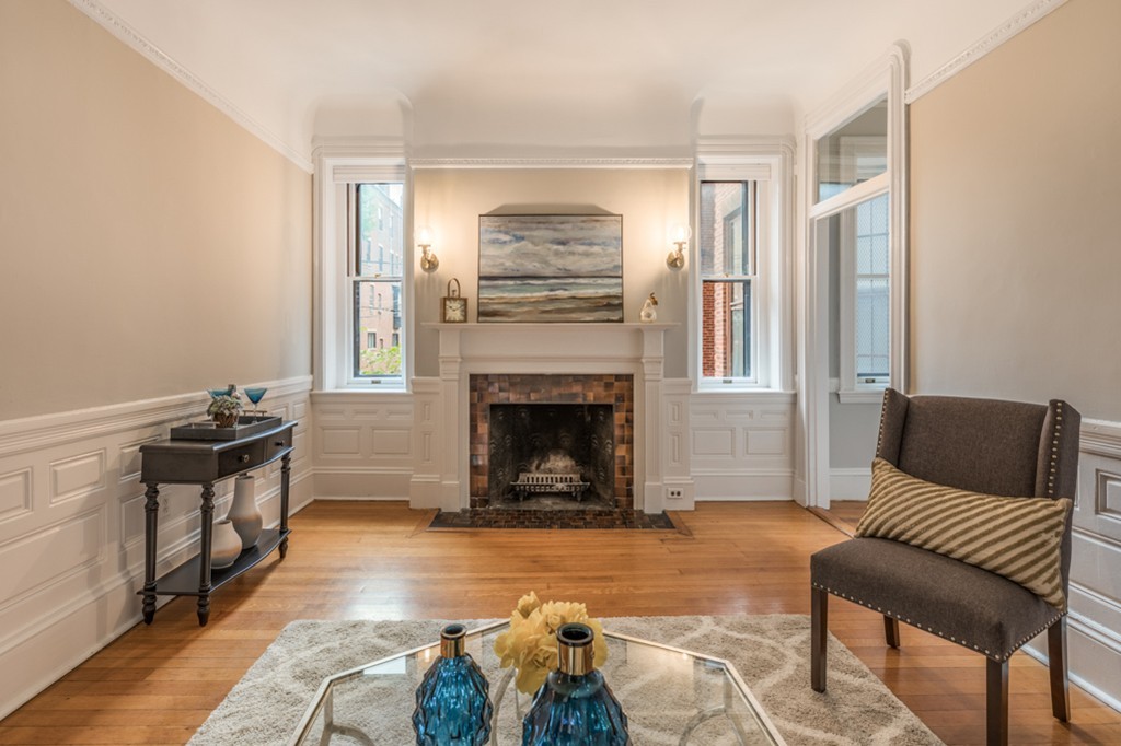 293 Commonwealth Ave. # 1F