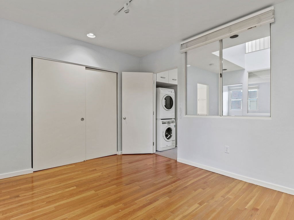 336 Harvard St. Unit: E