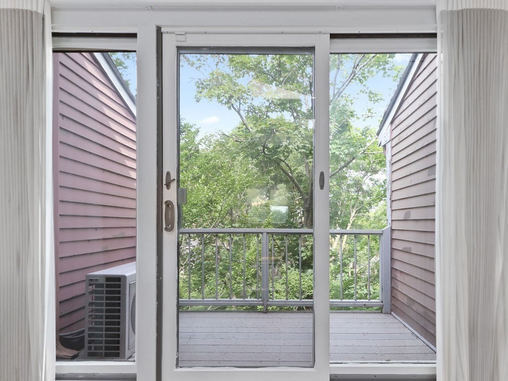 336 Harvard St. Unit: E