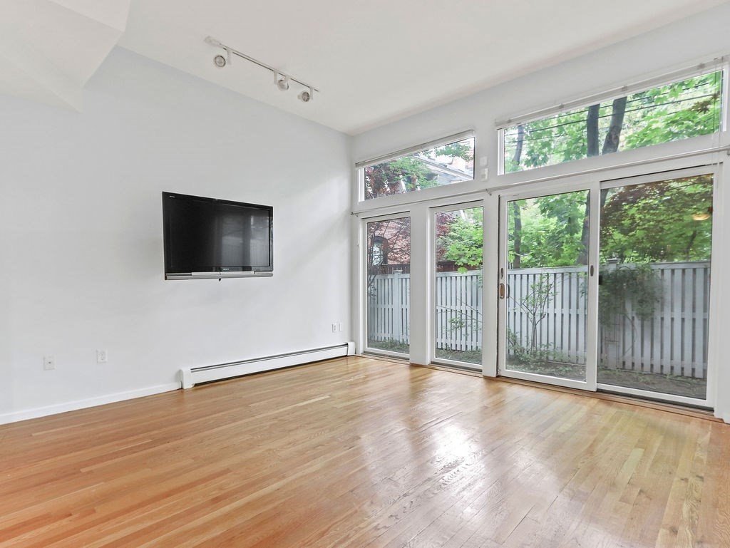 336 Harvard St. Unit: E