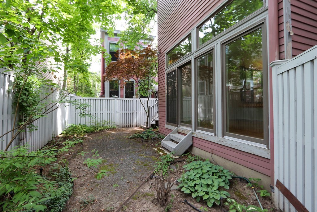 336 Harvard St. Unit: E
