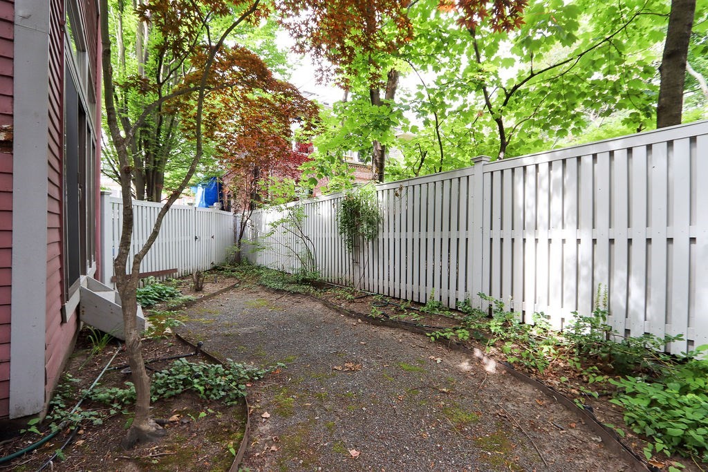 336 Harvard St. Unit: E
