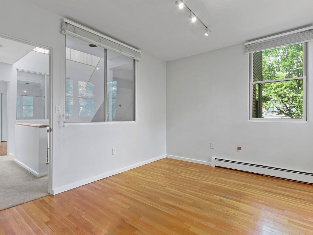 336 Harvard St. Unit: E