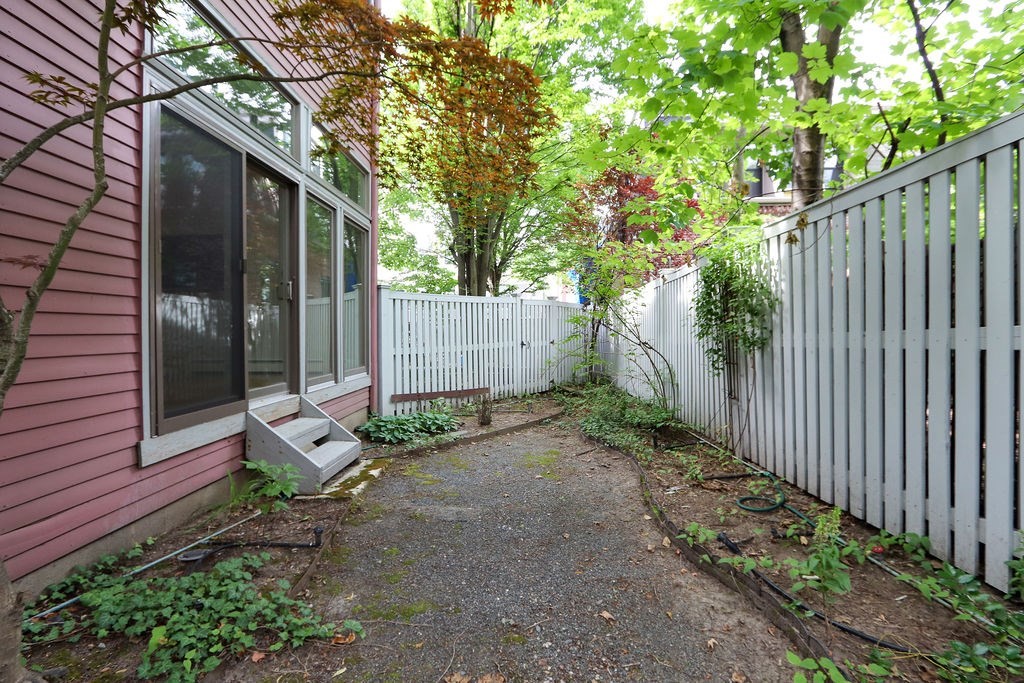 336 Harvard St. Unit: E