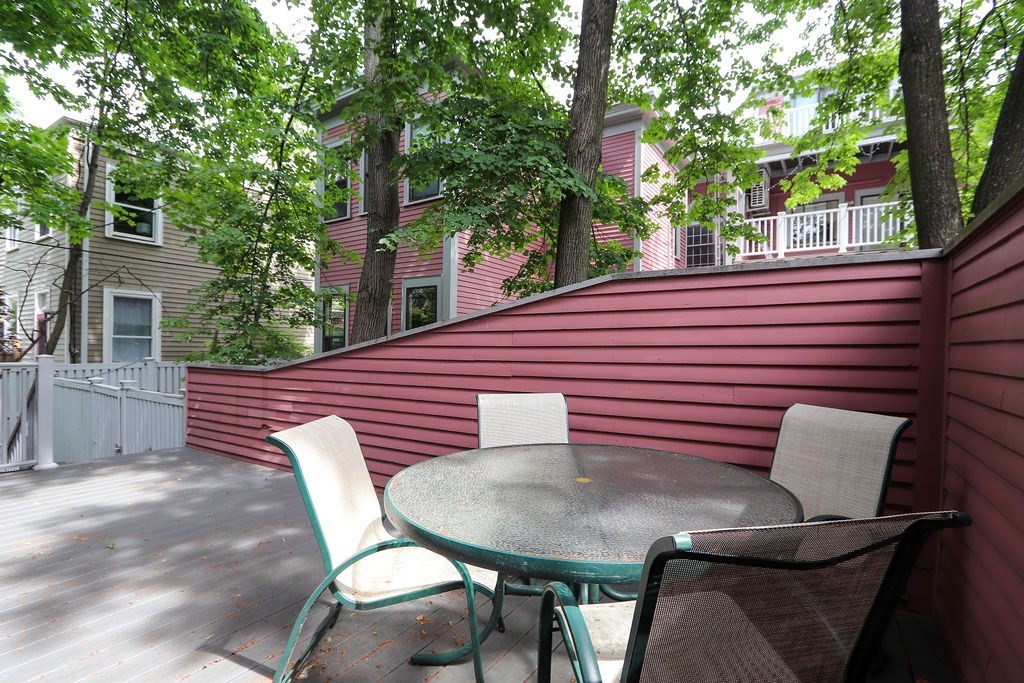 336 Harvard St. Unit: E