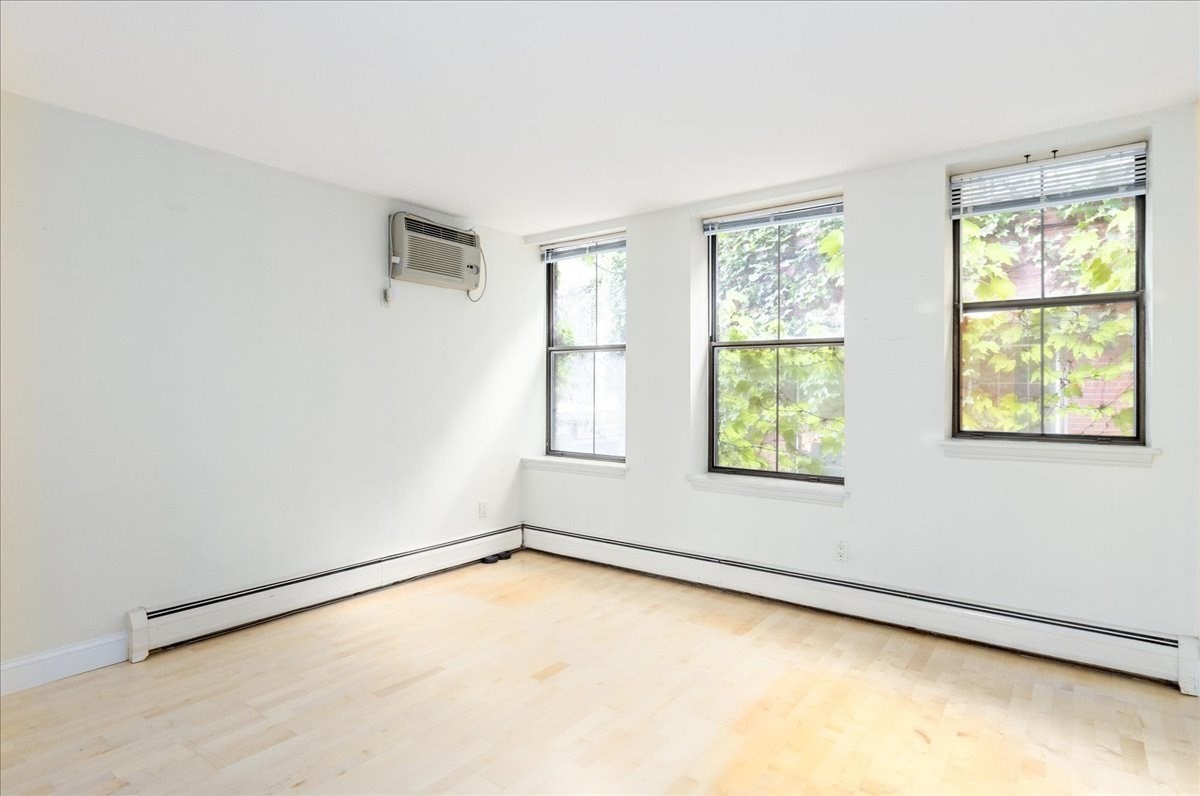 14 Hancock St. # 4 Unit: #4