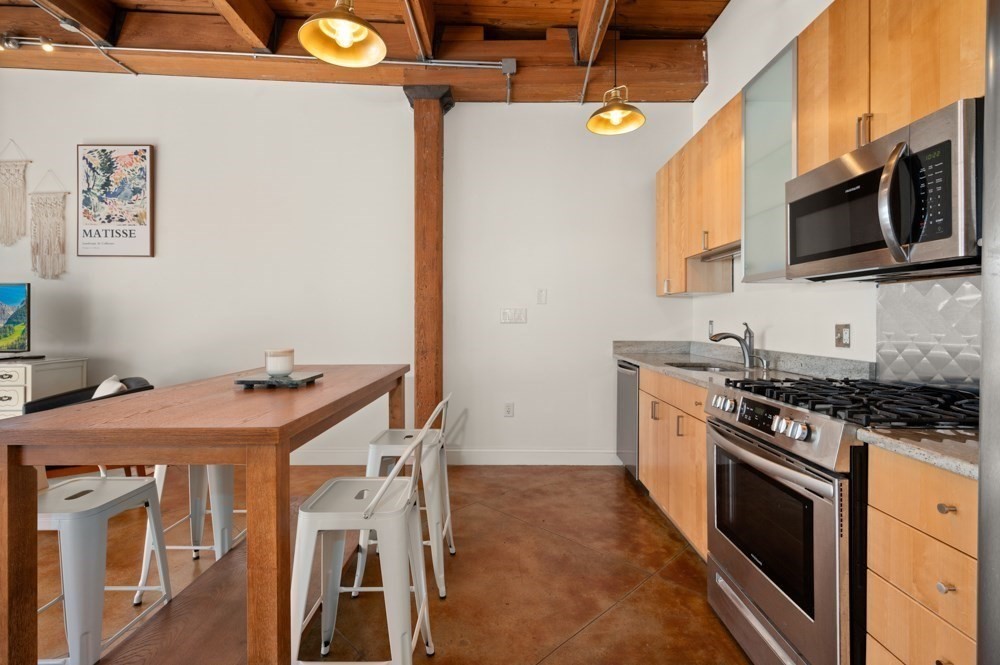 60 Dudley St. # 322