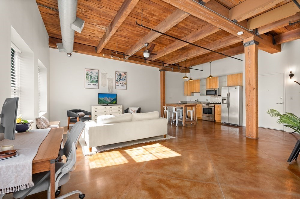 60 Dudley St. # 322