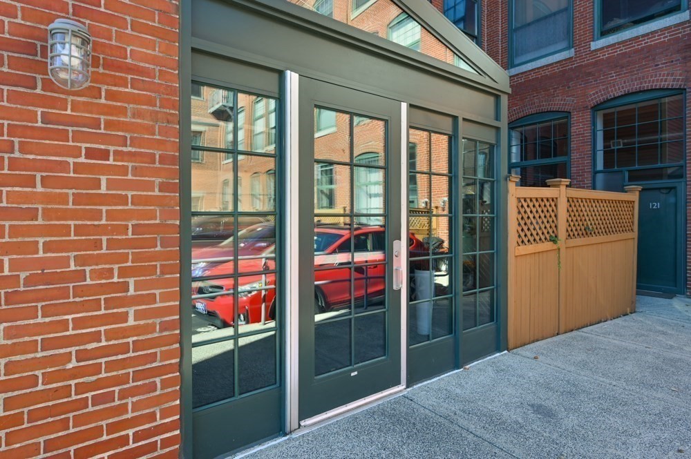 60 Dudley St. # 322