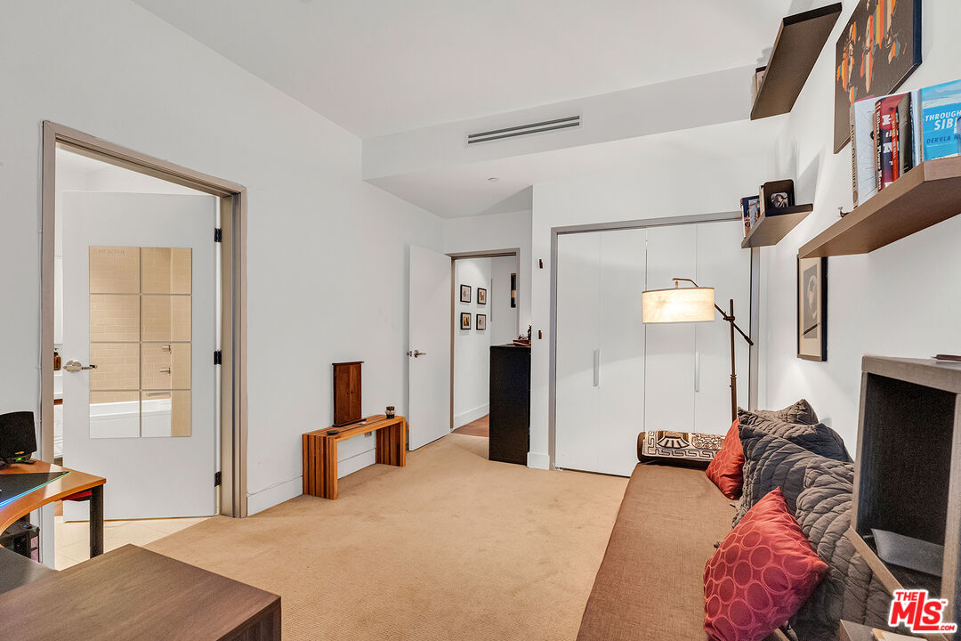 6735 Yucca St Unit: 101