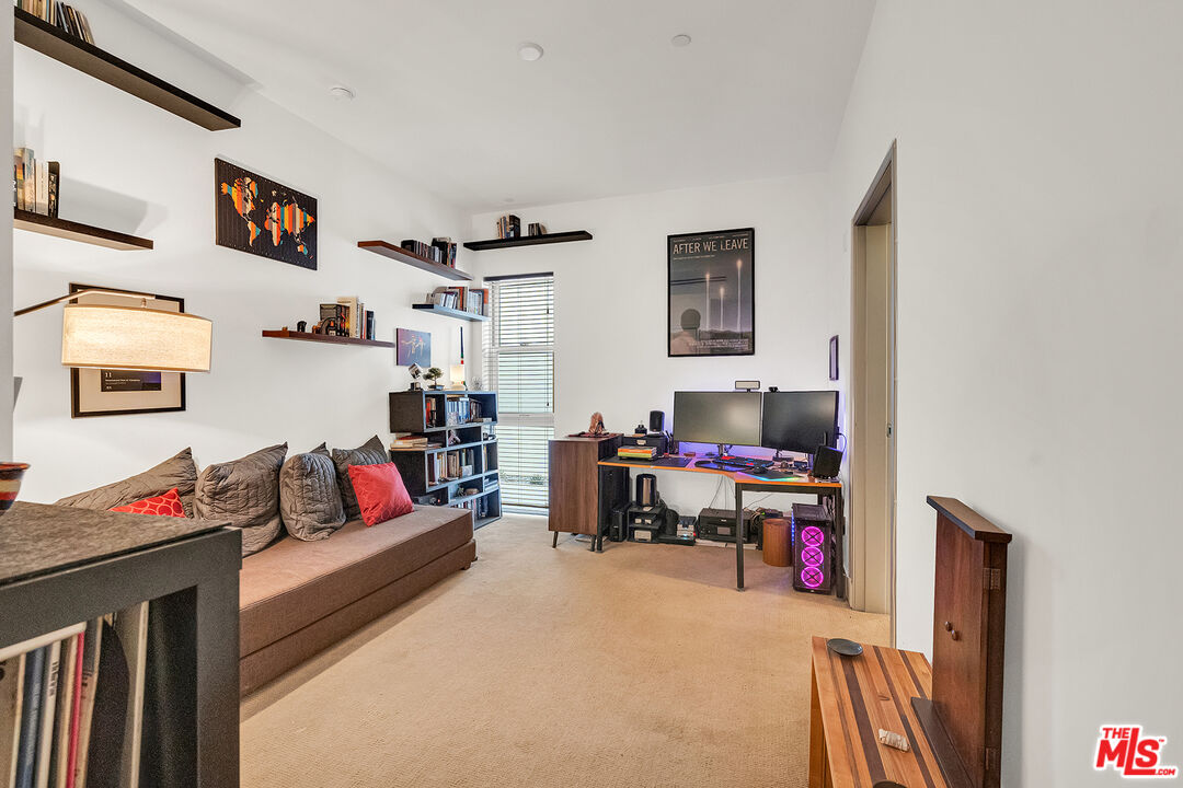 6735 Yucca St Unit: 101