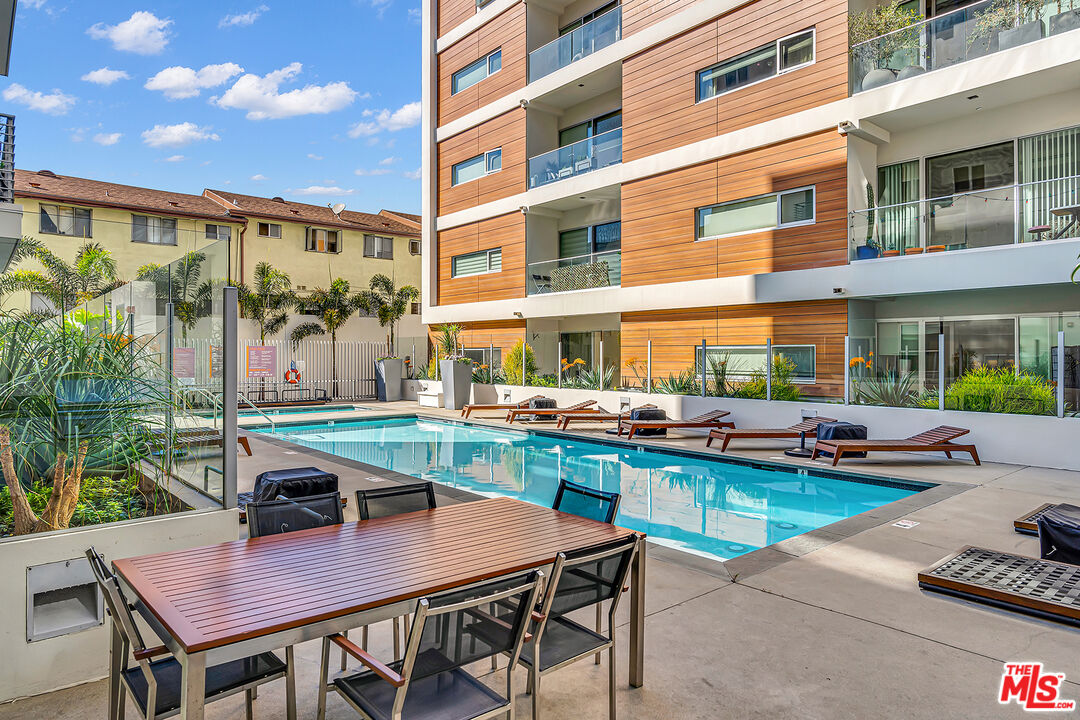 6735 Yucca St Unit: 101