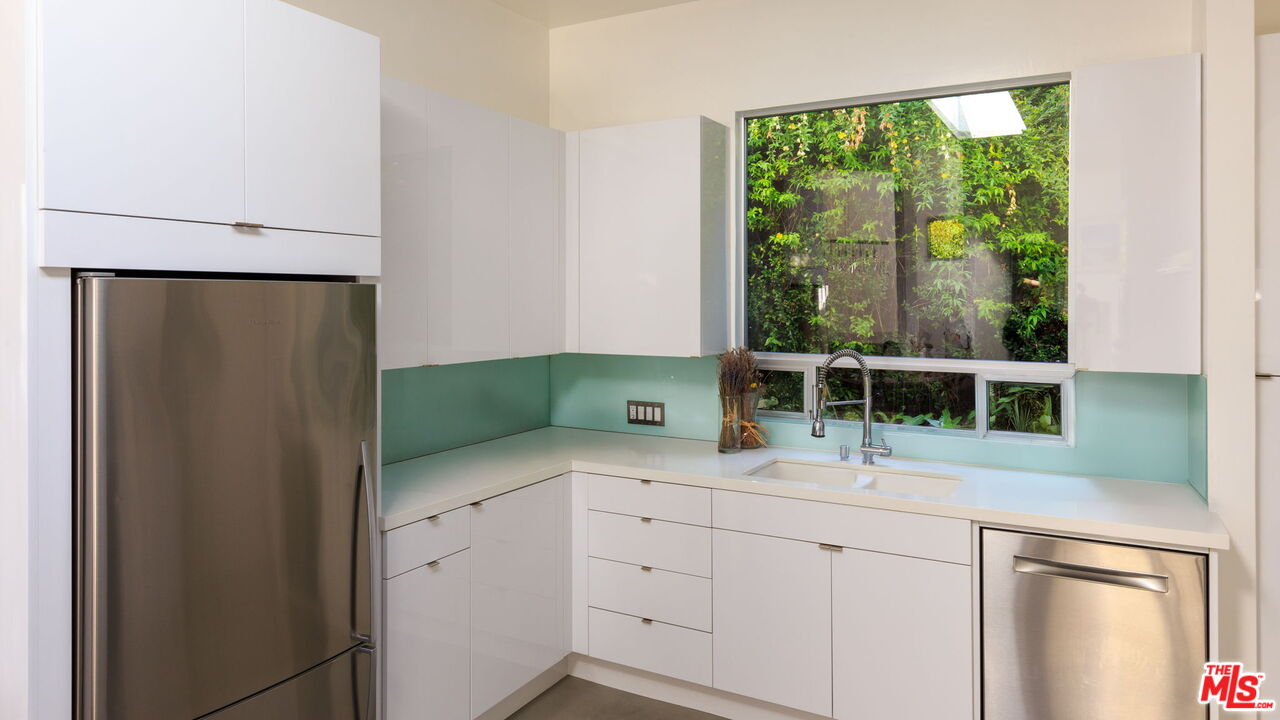 14622 Valley Vista Blvd