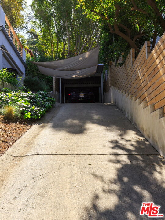 14622 Valley Vista Blvd