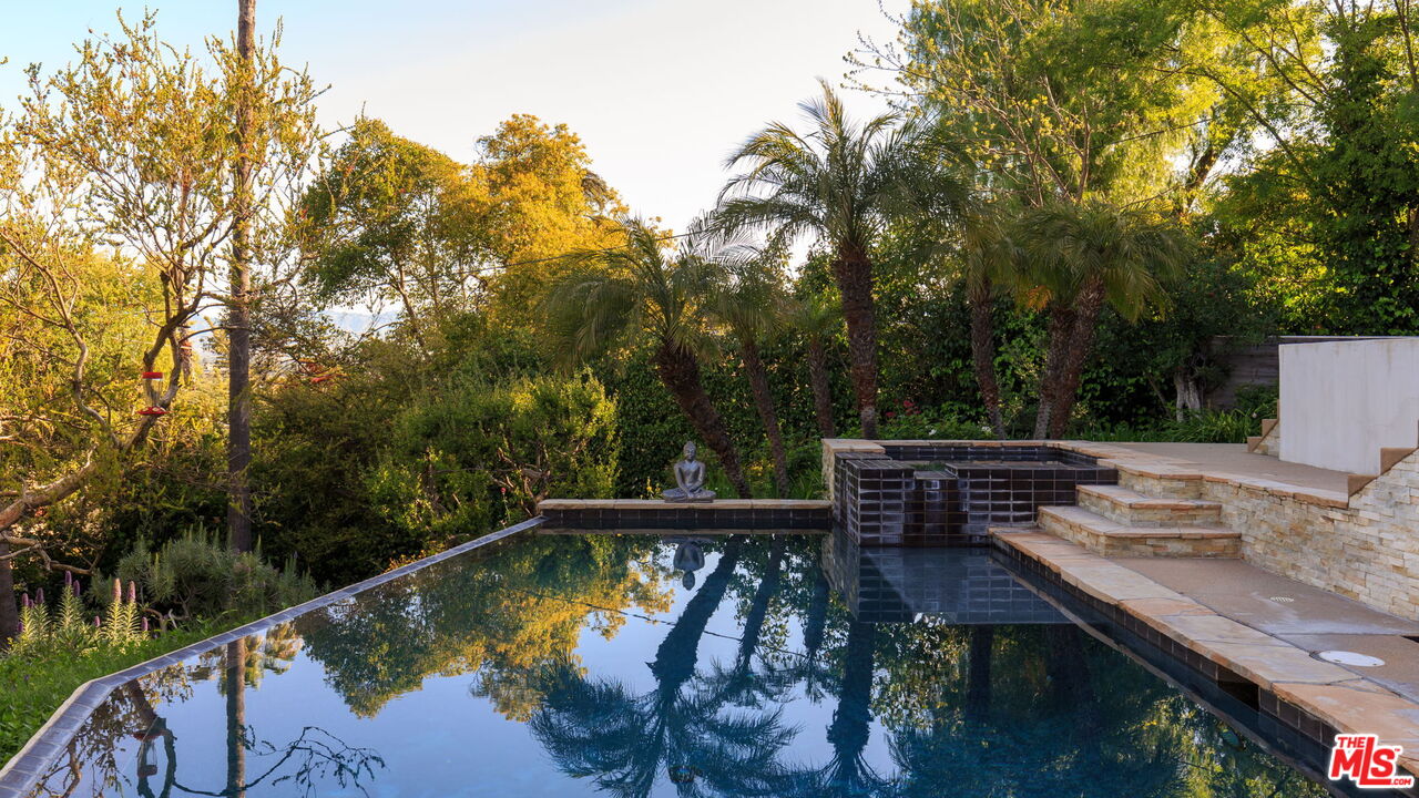 14622 Valley Vista Blvd