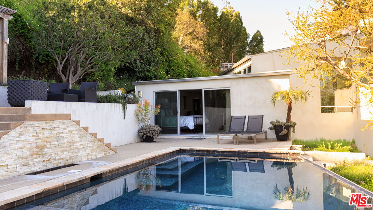 14622 Valley Vista Blvd