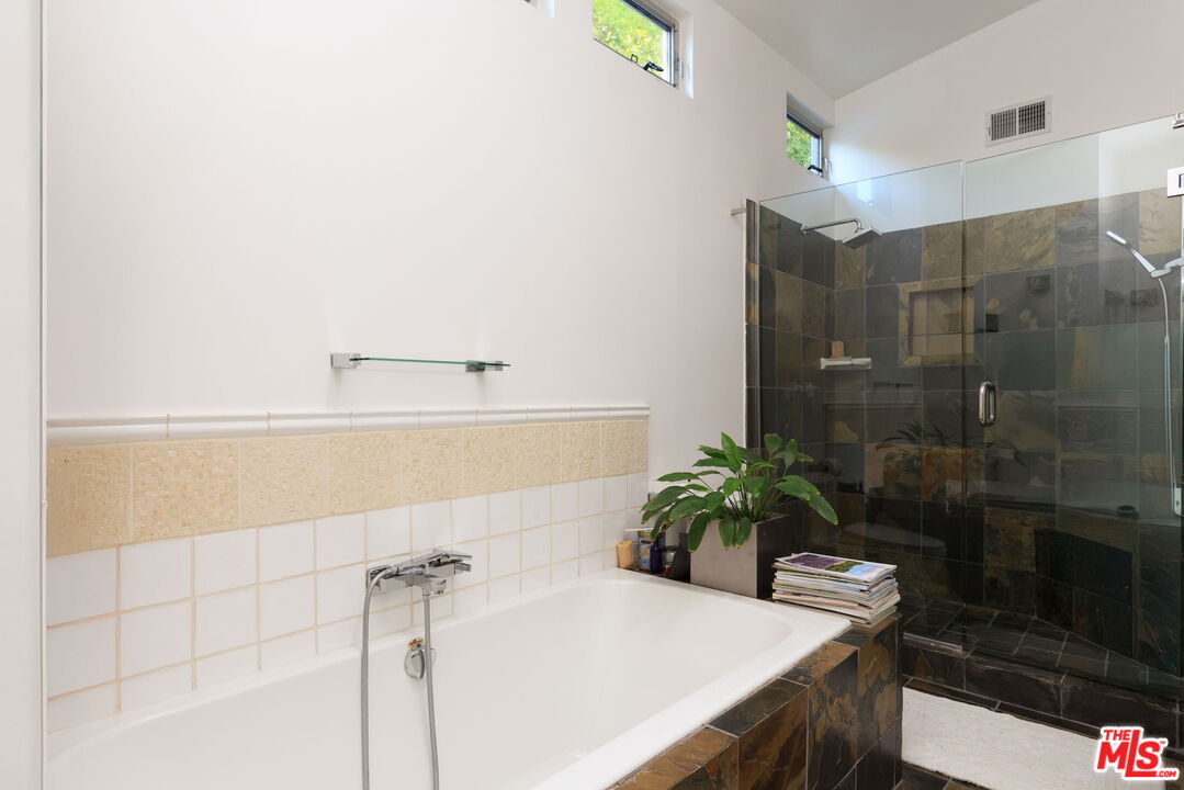 14622 Valley Vista Blvd