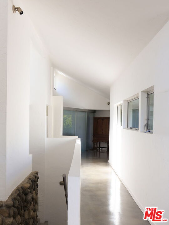 14622 Valley Vista Blvd