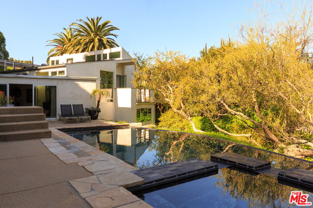 14622 Valley Vista Blvd