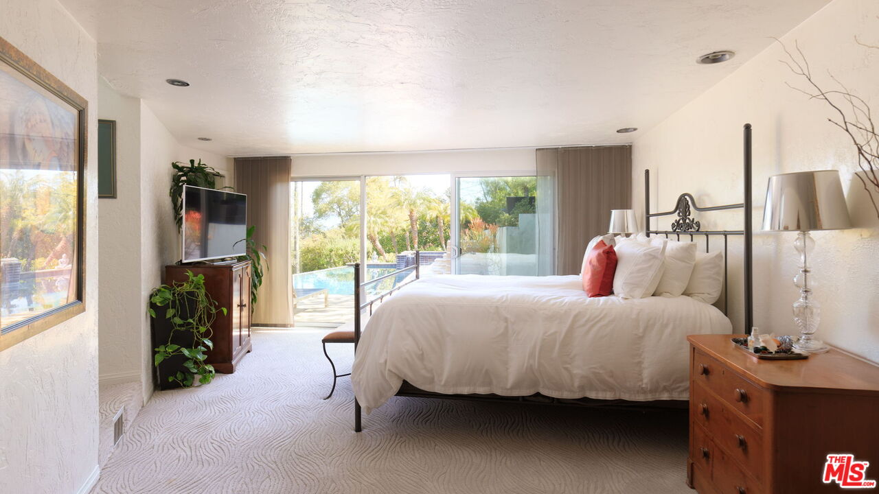 14622 Valley Vista Blvd