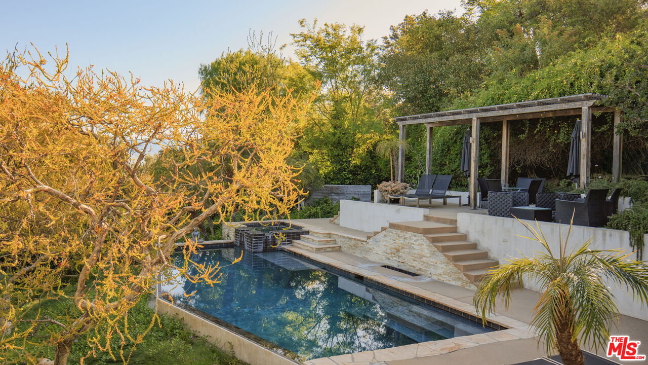 14622 Valley Vista Blvd