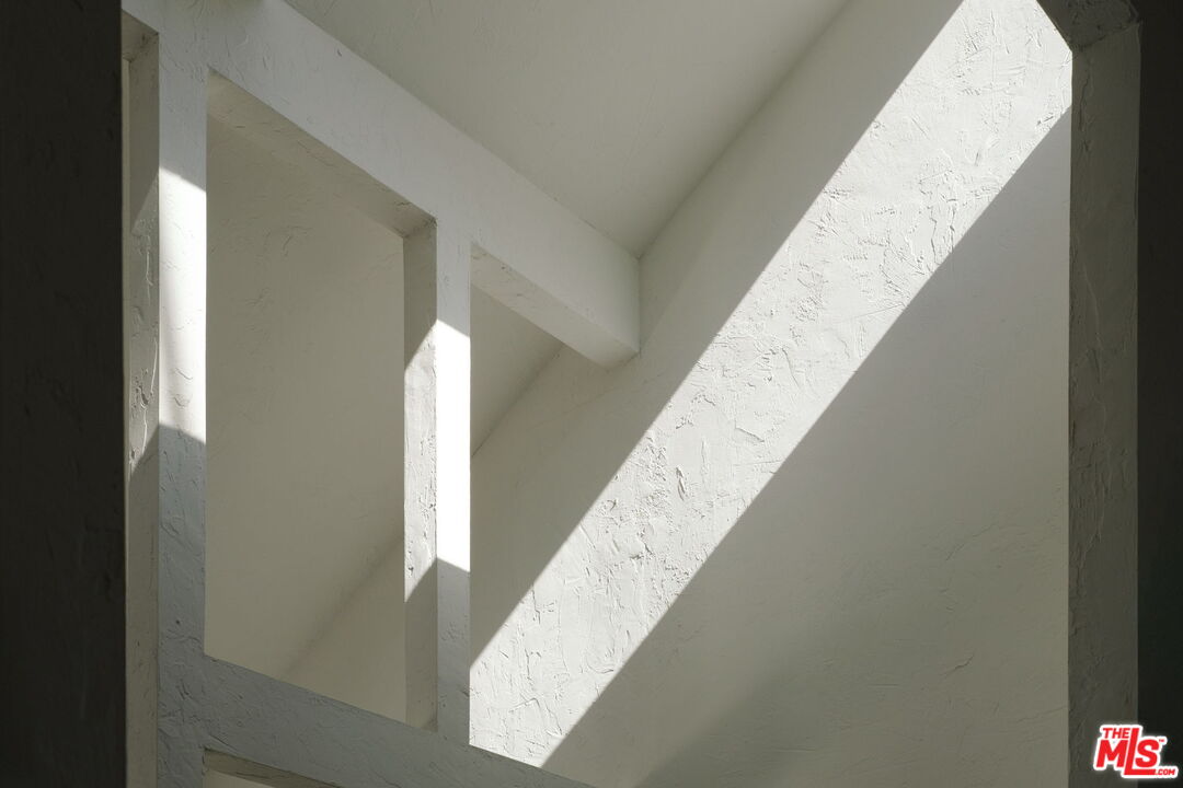 14622 Valley Vista Blvd