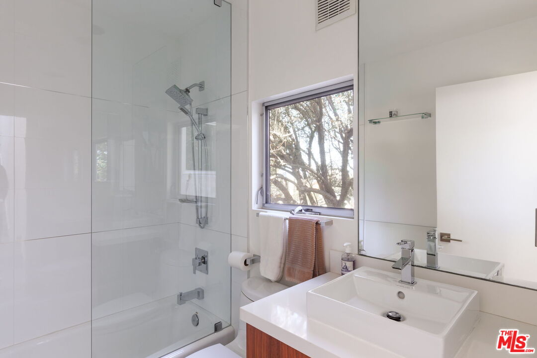 14622 Valley Vista Blvd