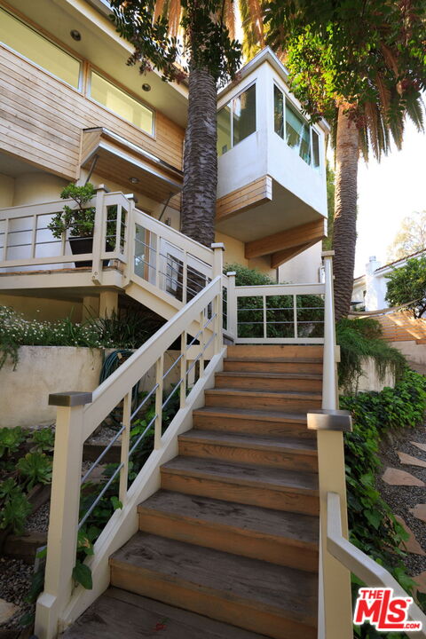 14622 Valley Vista Blvd