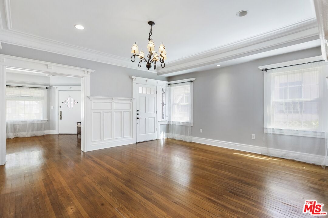 2230 W 30th St