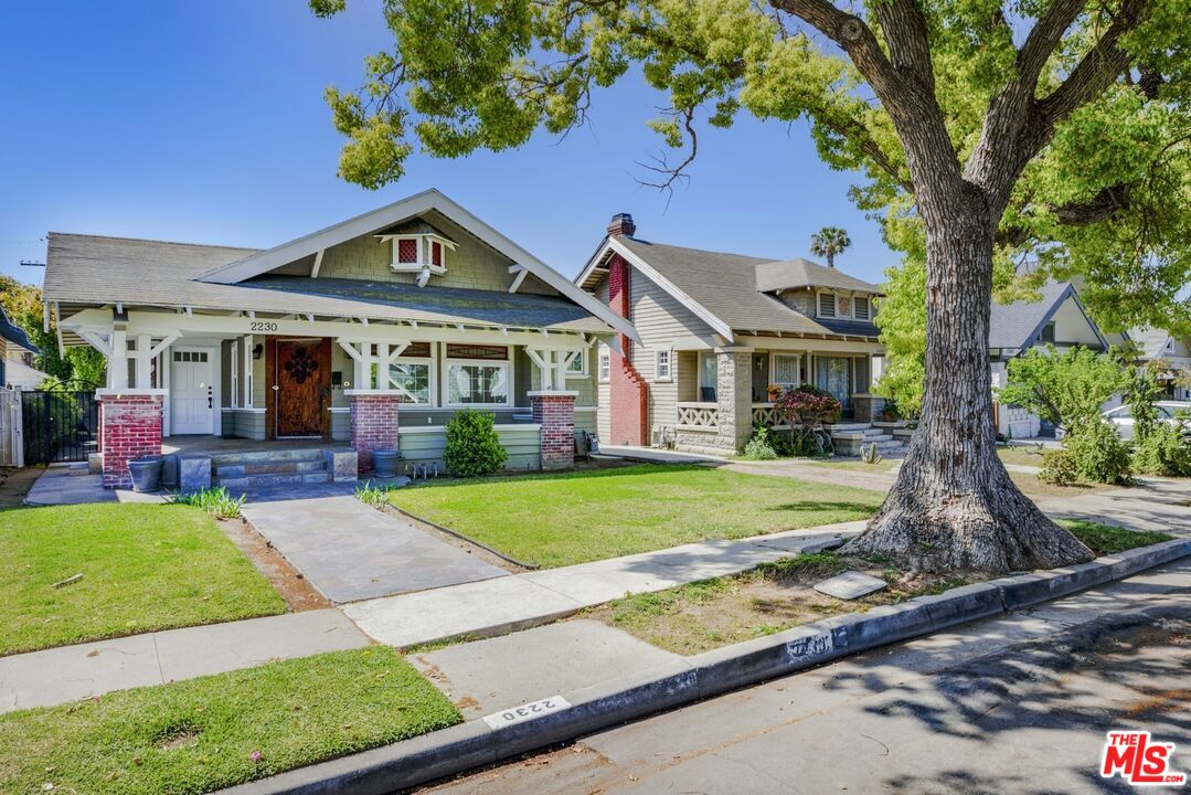 2230 W 30th St