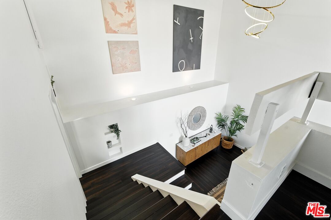 12602 Pacific Ave Unit: 5