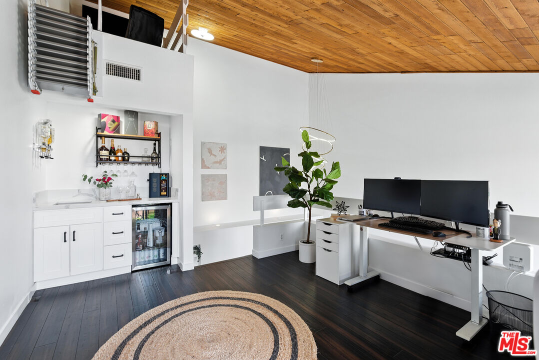 12602 Pacific Ave Unit: 5