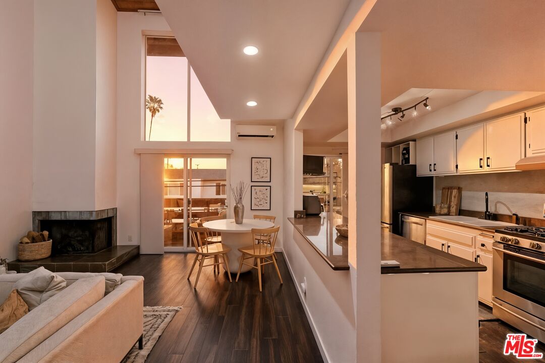 12602 Pacific Ave Unit: 5