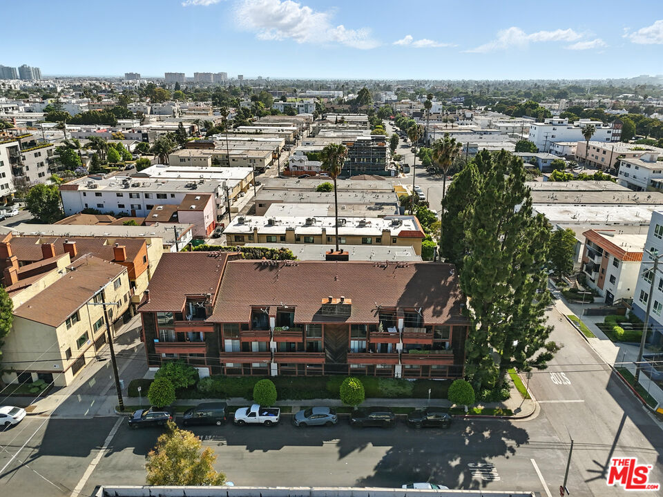 12602 Pacific Ave Unit: 5