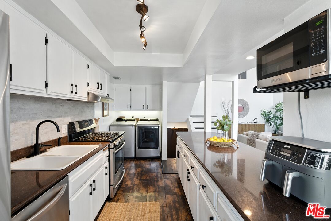 12602 Pacific Ave Unit: 5