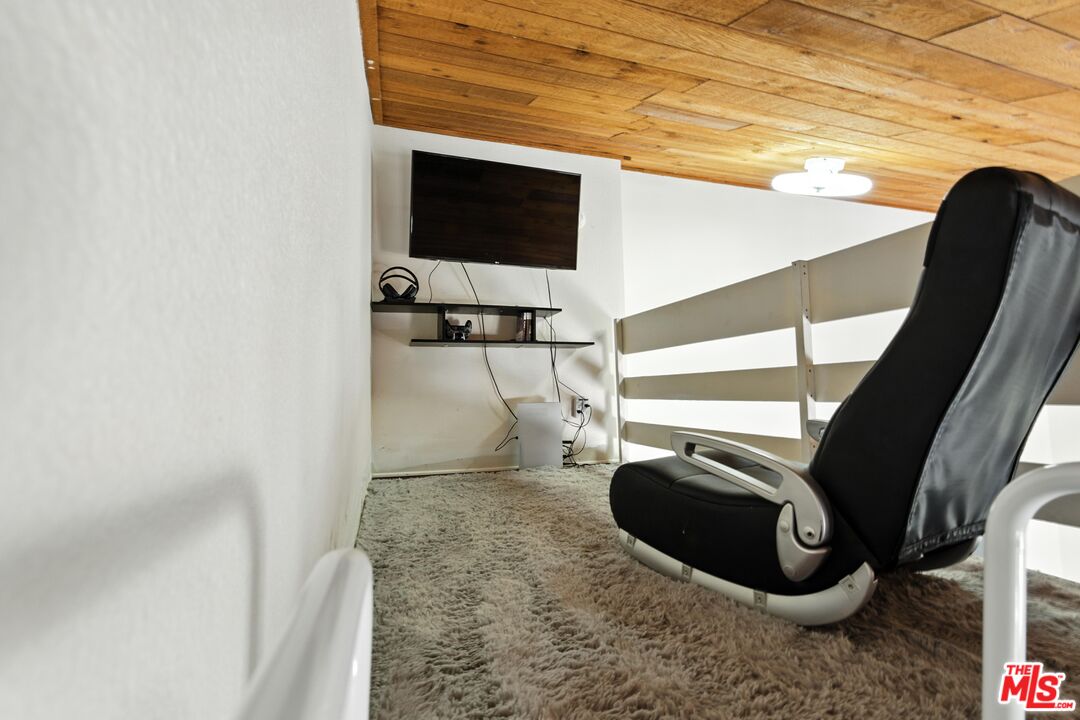 12602 Pacific Ave Unit: 5