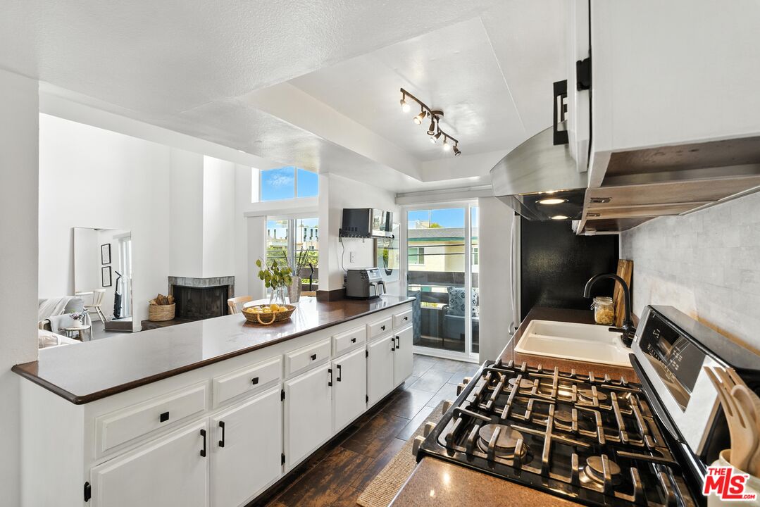 12602 Pacific Ave Unit: 5