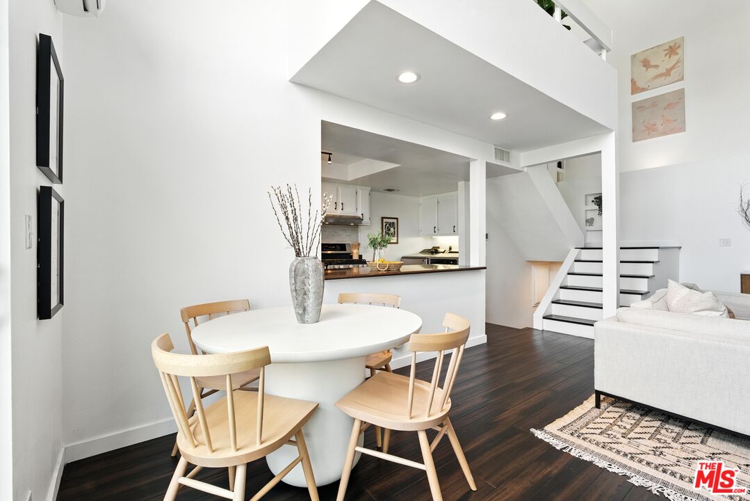 12602 Pacific Ave Unit: 5