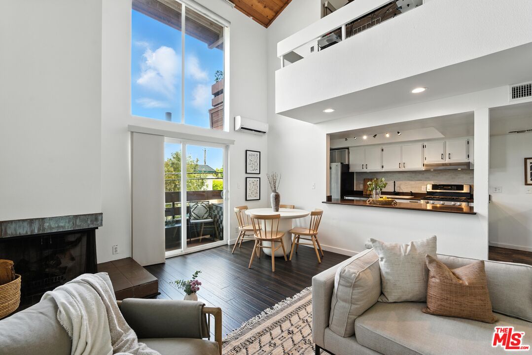 12602 Pacific Ave Unit: 5