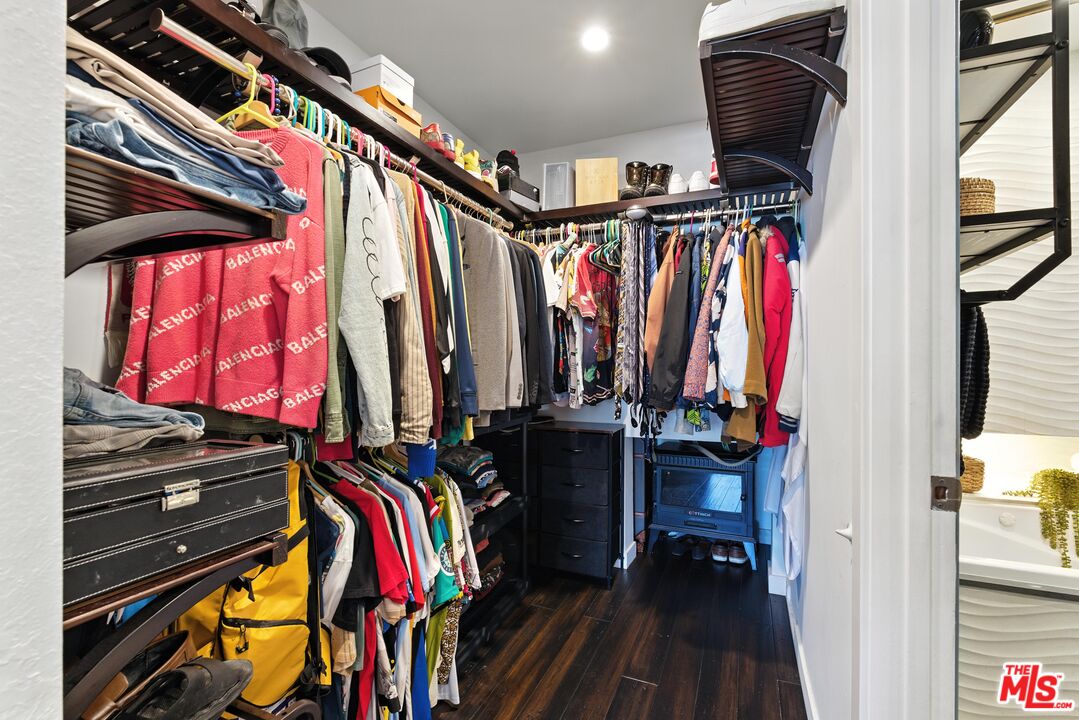 12602 Pacific Ave Unit: 5