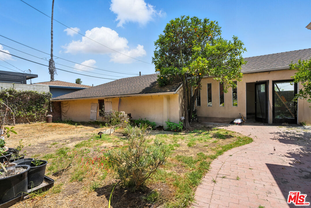 5644 S Garth Ave