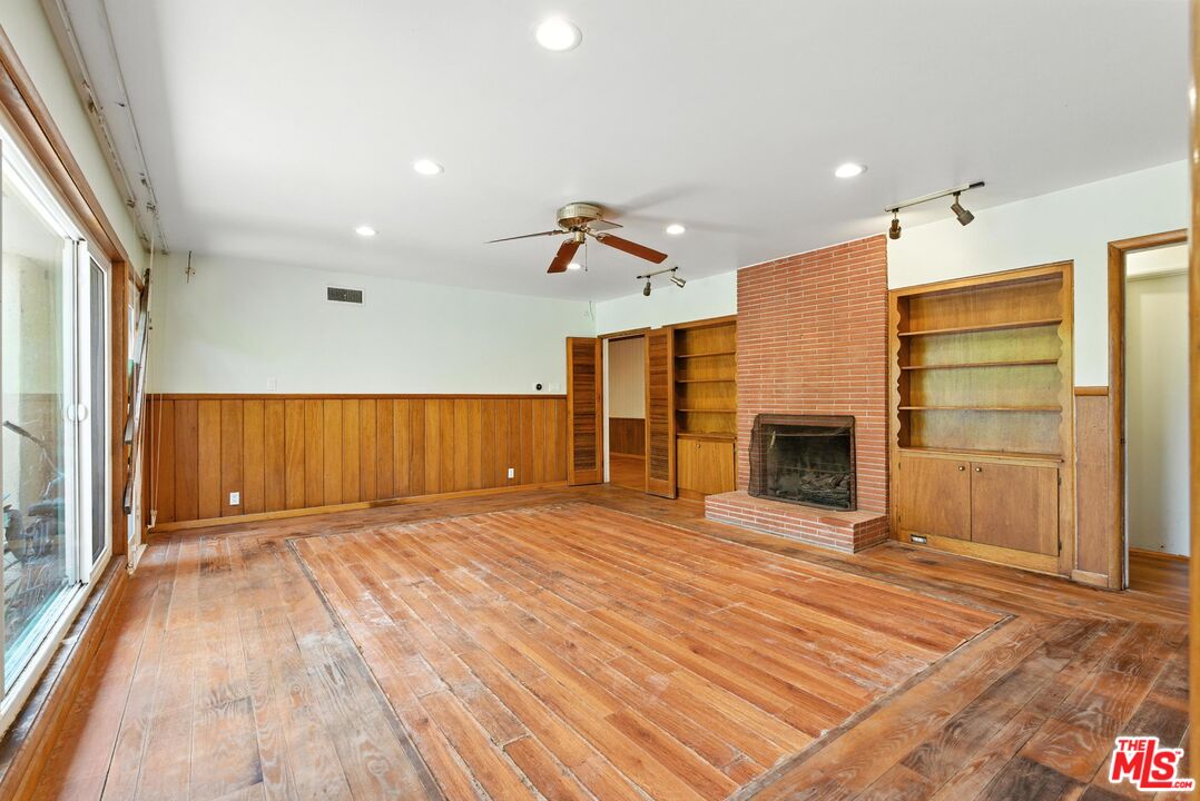 5644 S Garth Ave