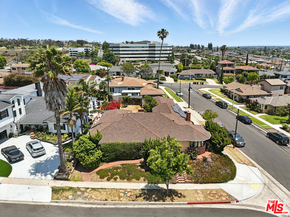 5644 S Garth Ave