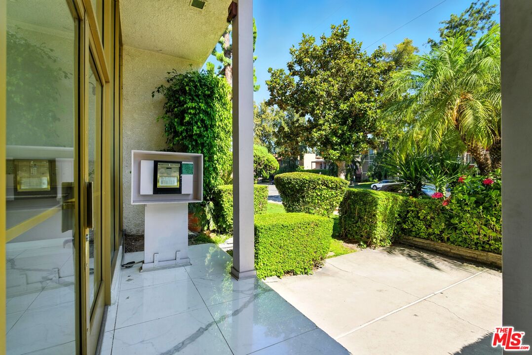 12955 Riverside Dr Unit: 210