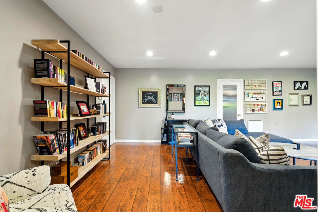 12955 Riverside Dr Unit: 210