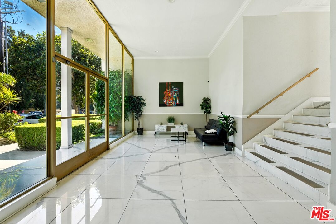 12955 Riverside Dr Unit: 210