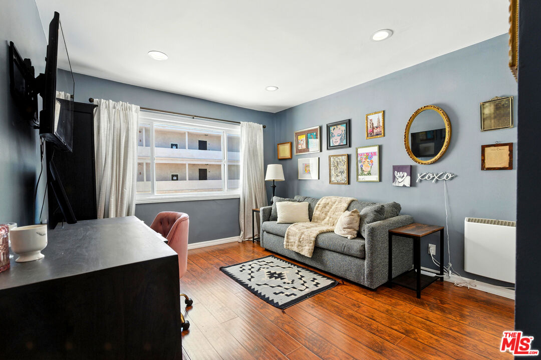 12955 Riverside Dr Unit: 210