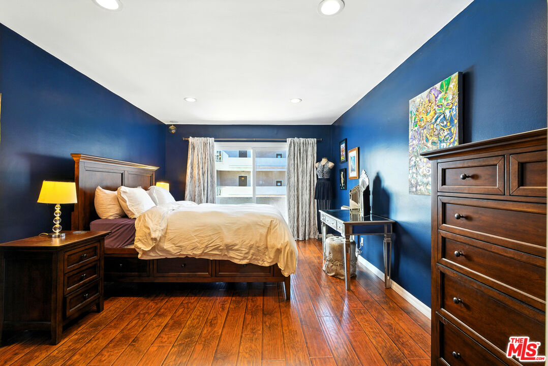 12955 Riverside Dr Unit: 210